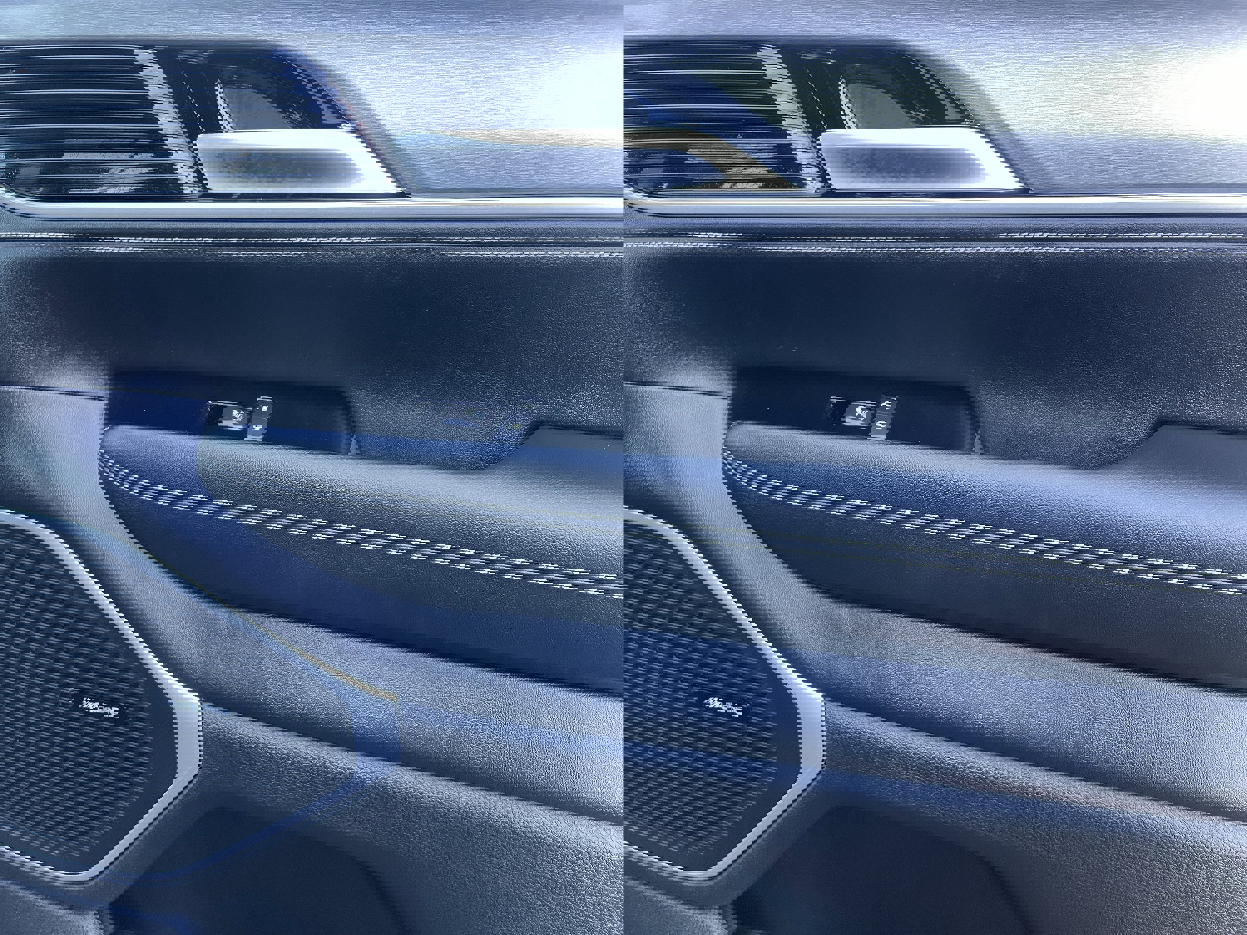 New 2026 Jeep Grand Wagoneer L 4WD w/ HD Trailer Tow Package image 33