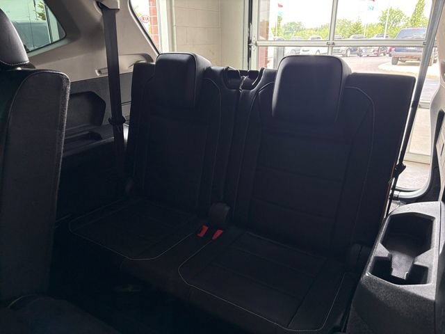 Used 2021 Volkswagen Tiguan SE FWD image 14