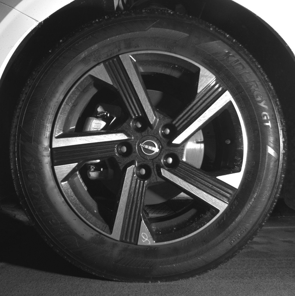 Used 2025 Nissan Sentra SV image 12