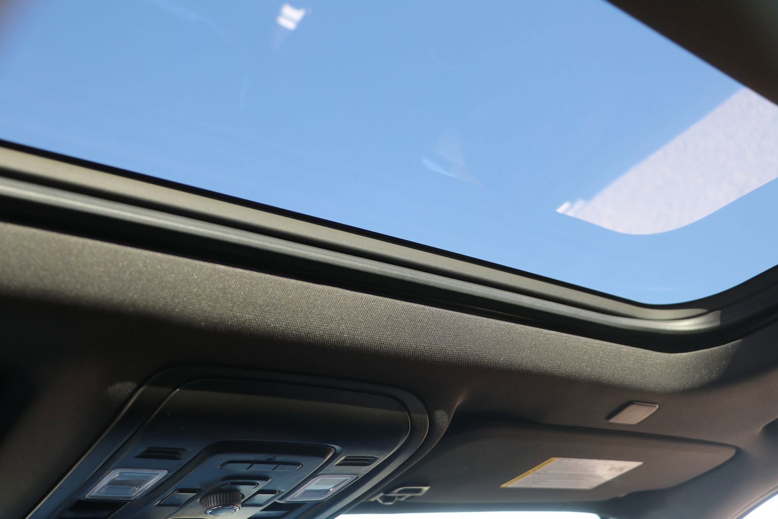 Used 2024 Chevrolet Tahoe RST w/ Luxury Package image 27