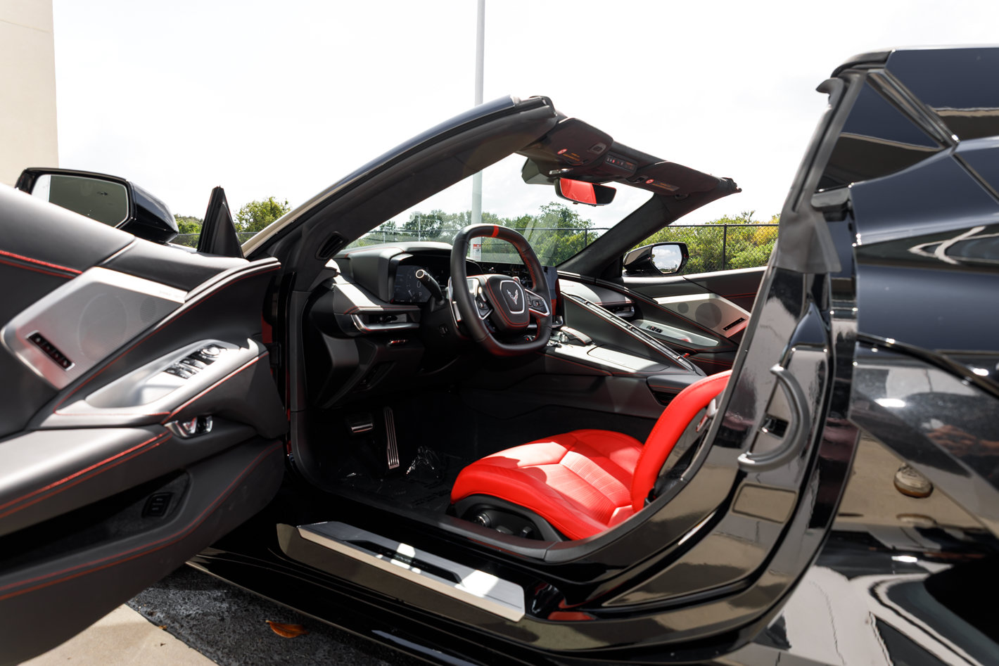 Used 2022 Chevrolet Corvette Stingray Premium Conv w/ Z51 Performance Package RWD image 29