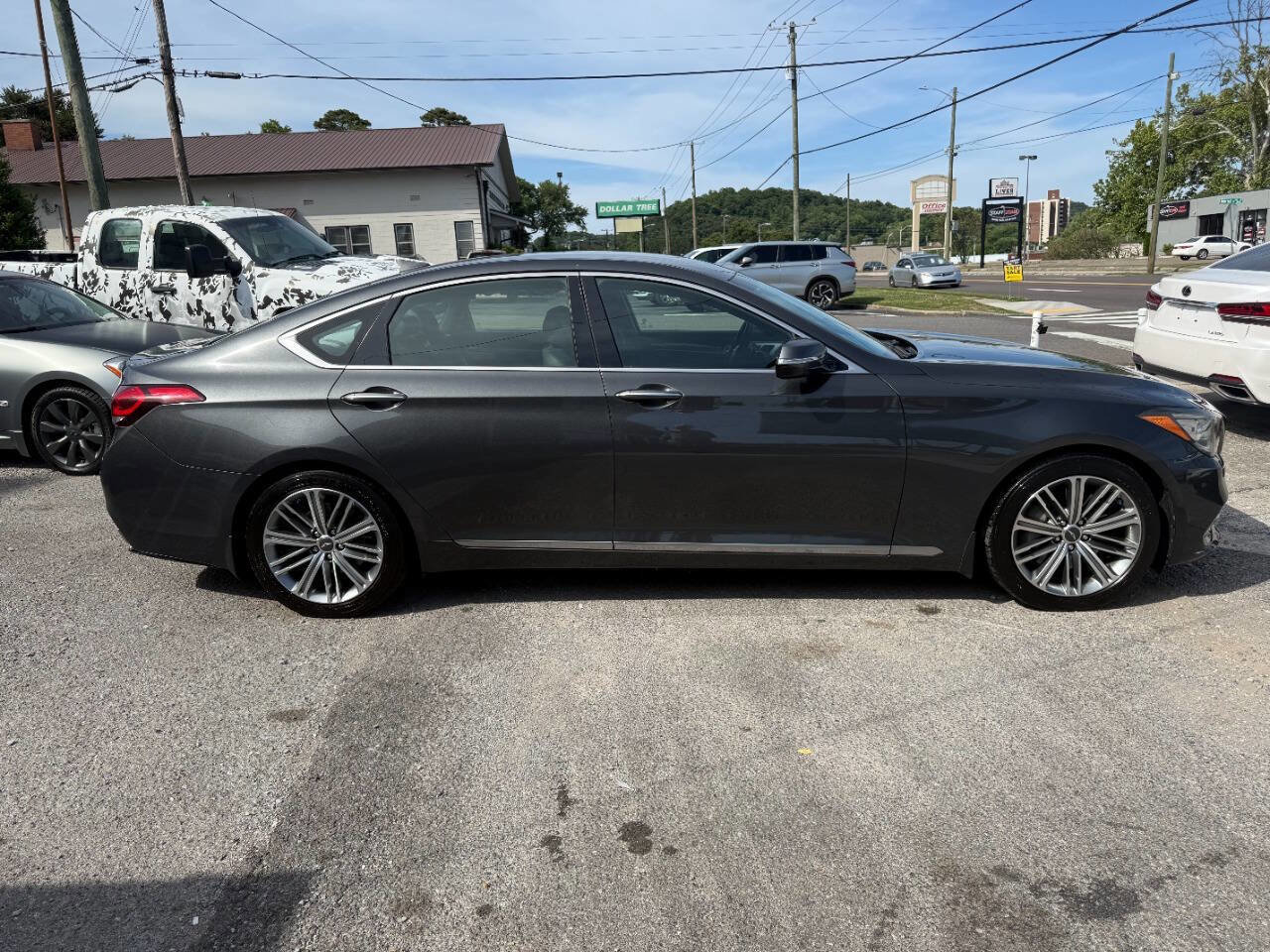 Used 2018 Genesis G80 3.8 AWD/4WD image 4