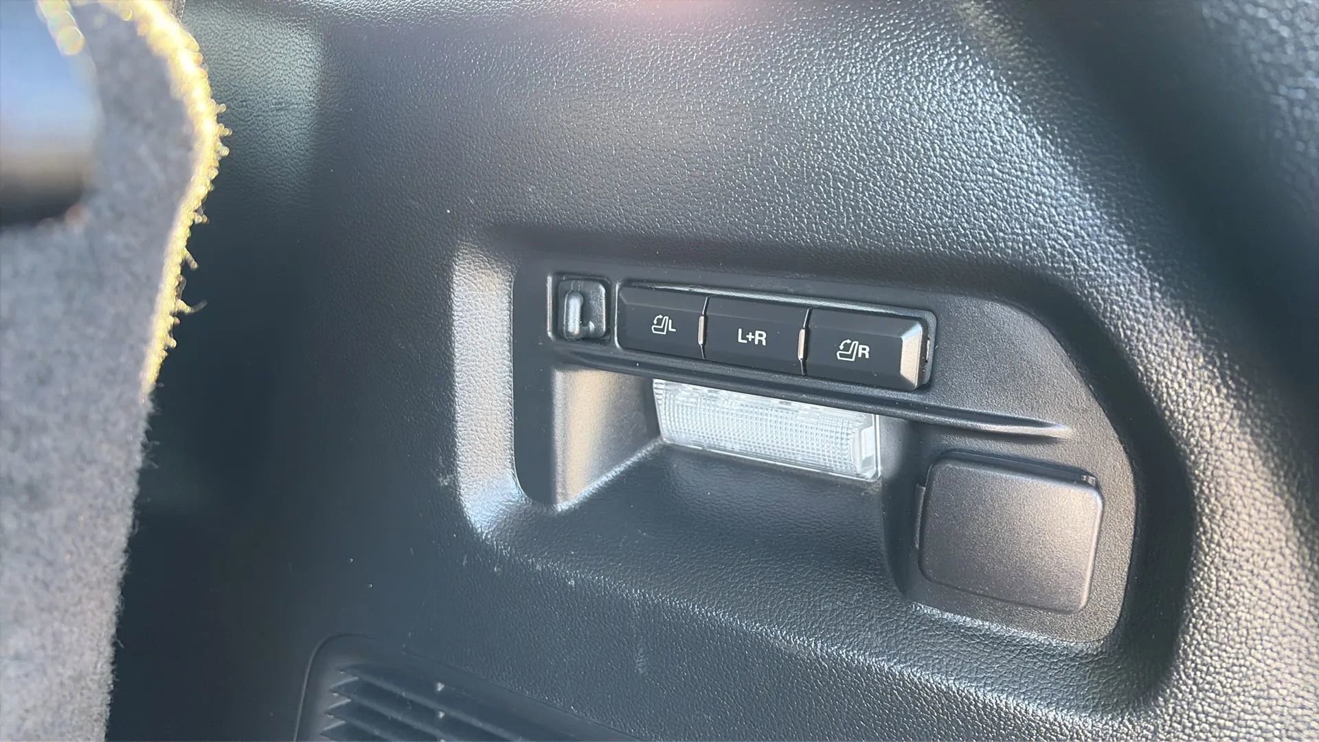 Used 2024 Ford Explorer Limited w/ Equipment Group 301A image 21