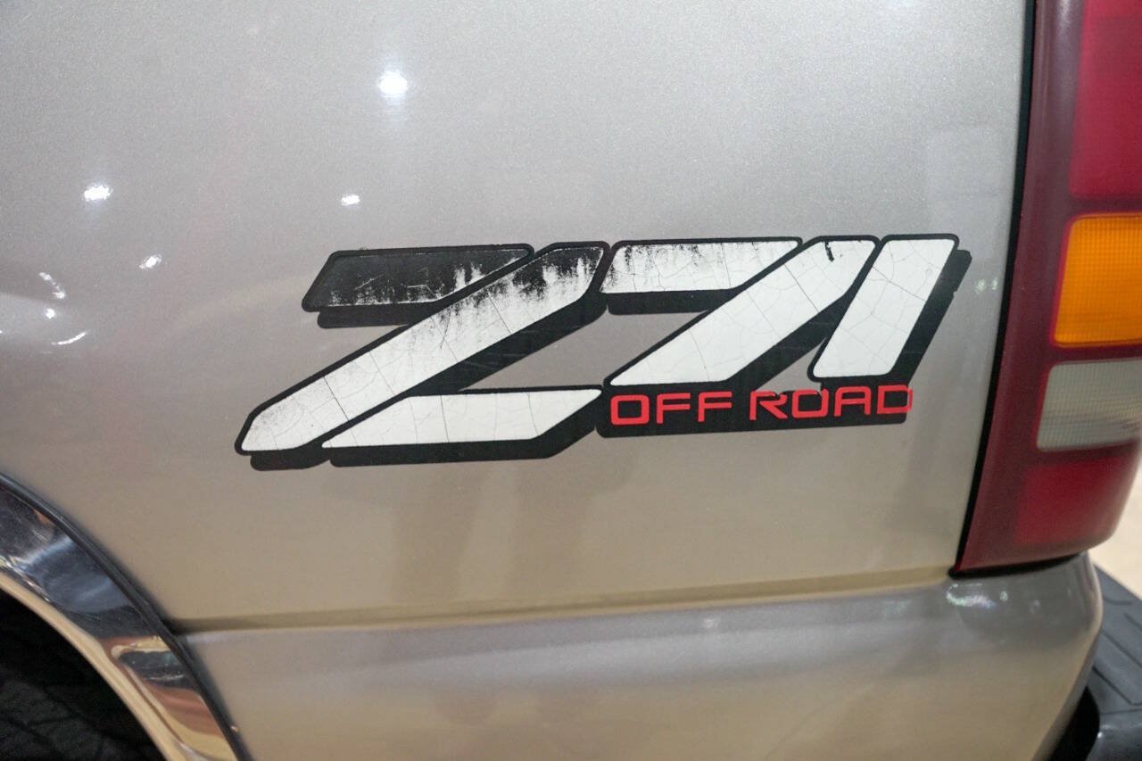 Used 2000 Chevrolet Silverado 1500 LS AWD/4WD image 24