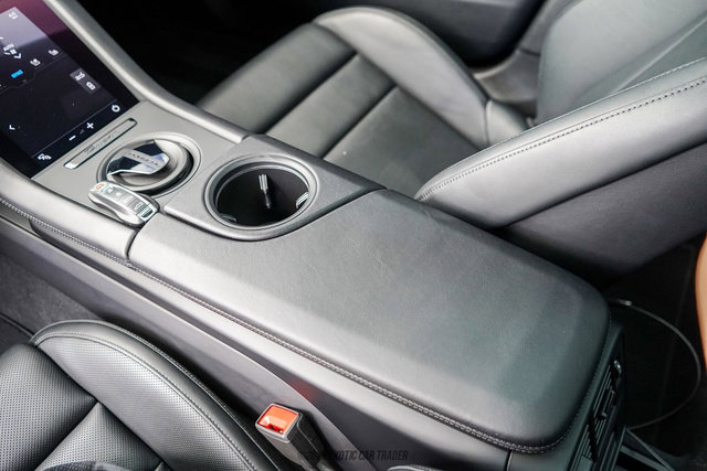 Used 2024 Porsche Taycan GTS AWD/4WD image 38