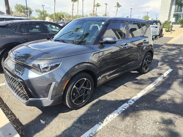 Certified 2023 Kia Soul EX FWD image 11