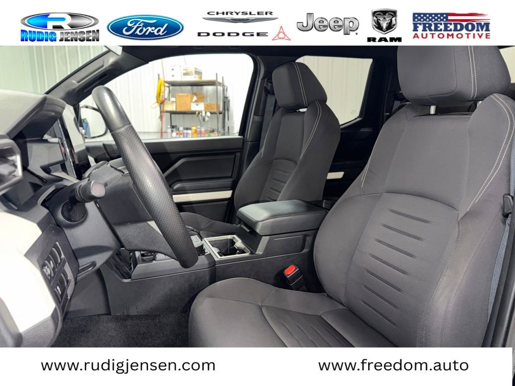 Used 2024 Toyota Tacoma TRD Off-Road image 11