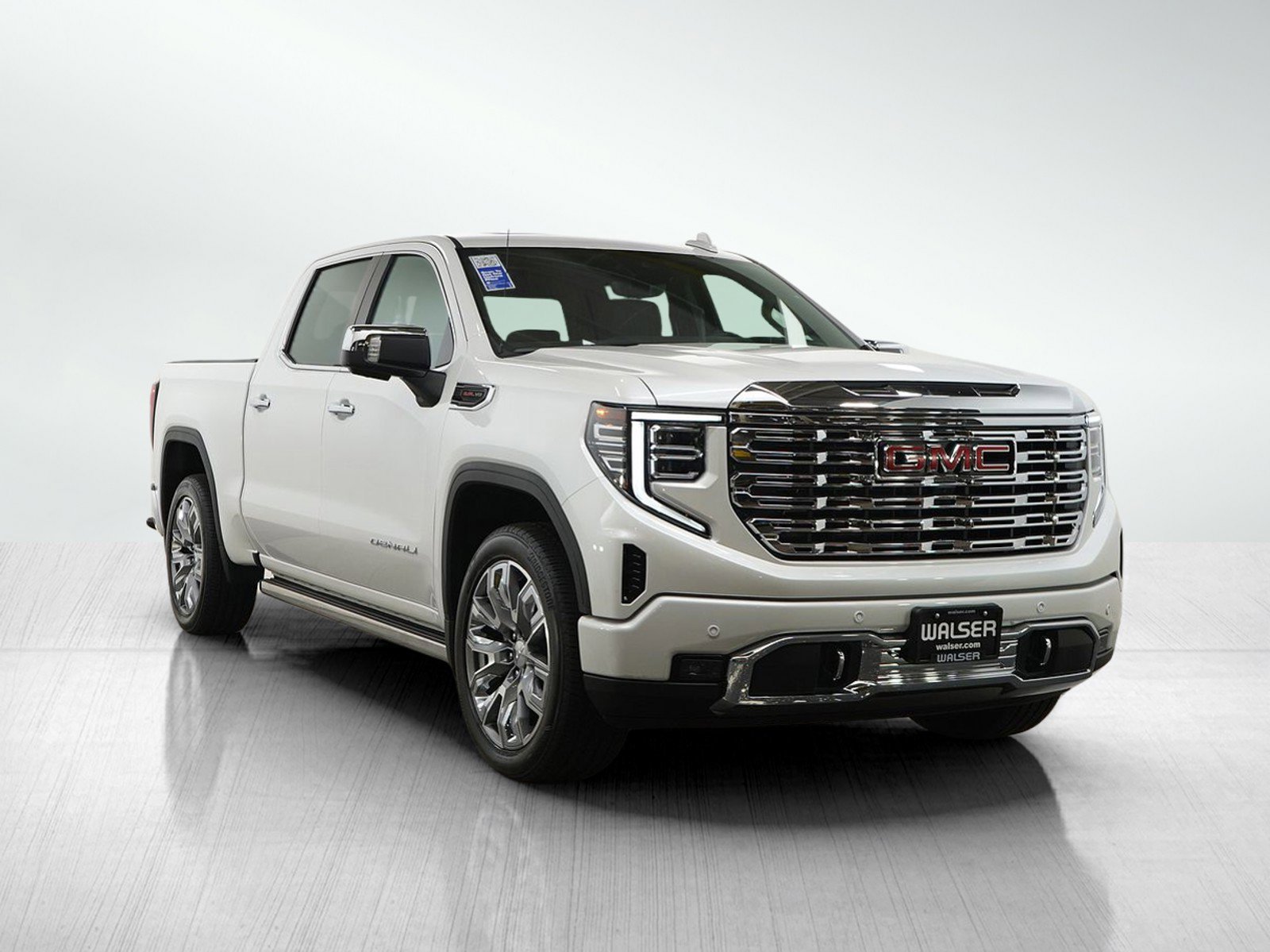 Used 2025 GMC Sierra 1500 Denali AWD/4WD image 7