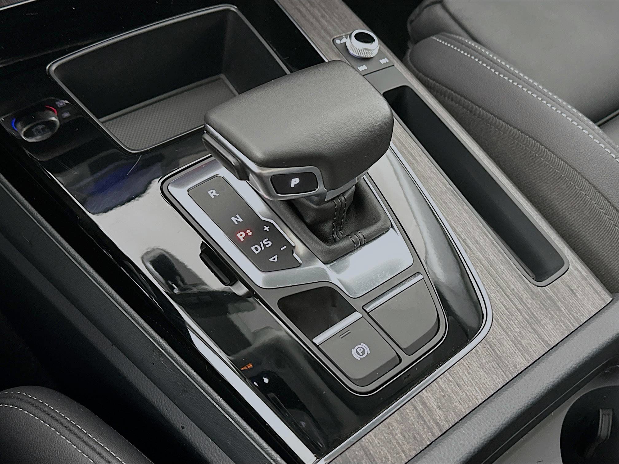 Used 2025 Audi Q5 2.0T Premium image 16