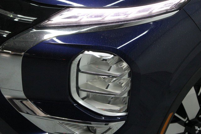 New 2026 Mitsubishi Outlander SE image 2