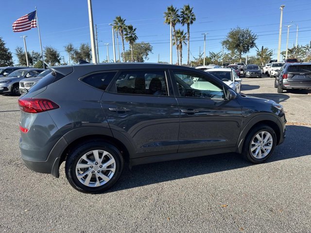 Used 2021 Hyundai Tucson SE image 2