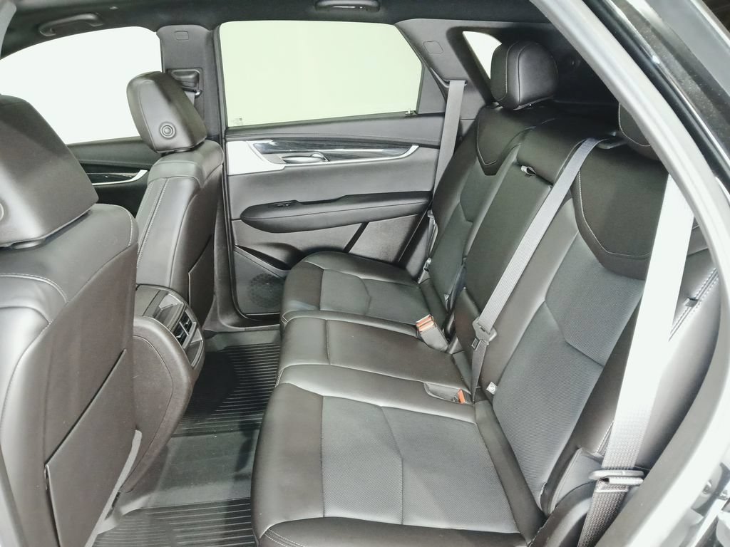 Certified 2022 Cadillac XT5 Premium Luxury AWD/4WD image 12