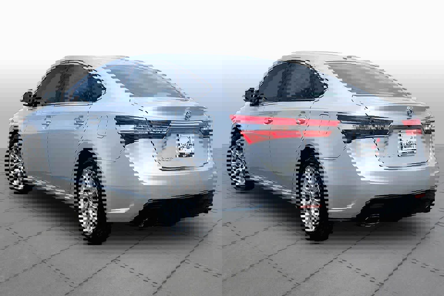 Used 2013 Toyota Avalon XLE Touring image 12