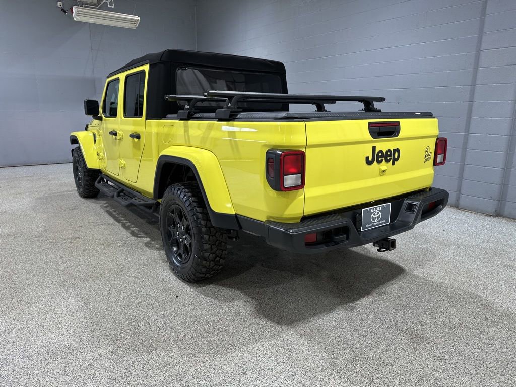 Used 2023 Jeep Gladiator Willys image 6