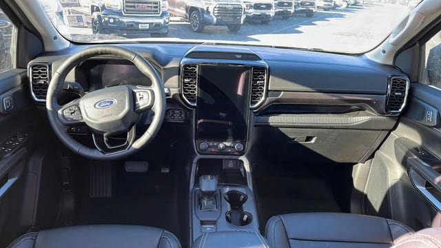 Used 2024 Ford Ranger Lariat w/ FX4 Off-Road Package AWD/4WD image 22