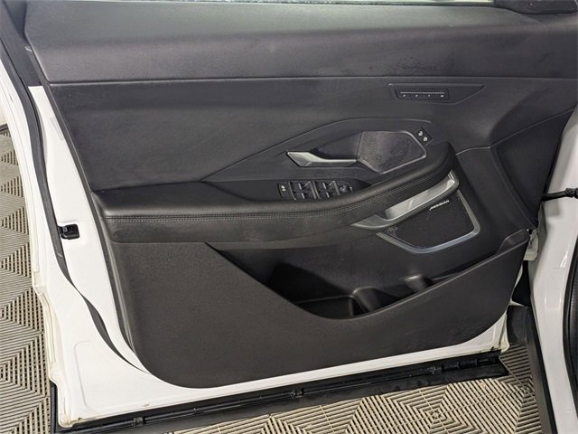 Used 2022 Jaguar E-PACE SE image 15