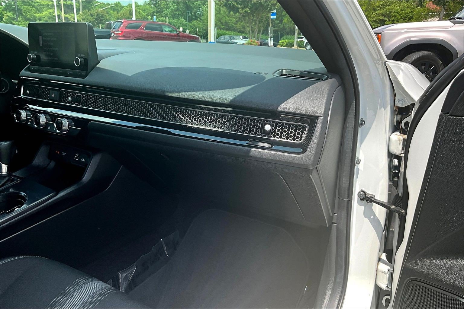 Used 2023 Honda Civic Sport image 16