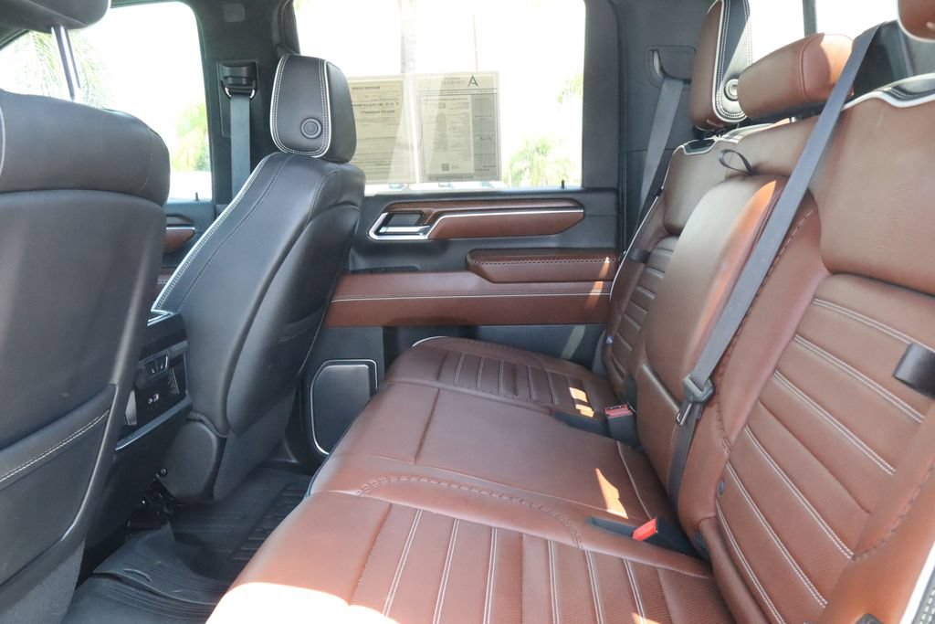 Used 2024 GMC Sierra 3500 Denali Ultimate AWD/4WD image 37
