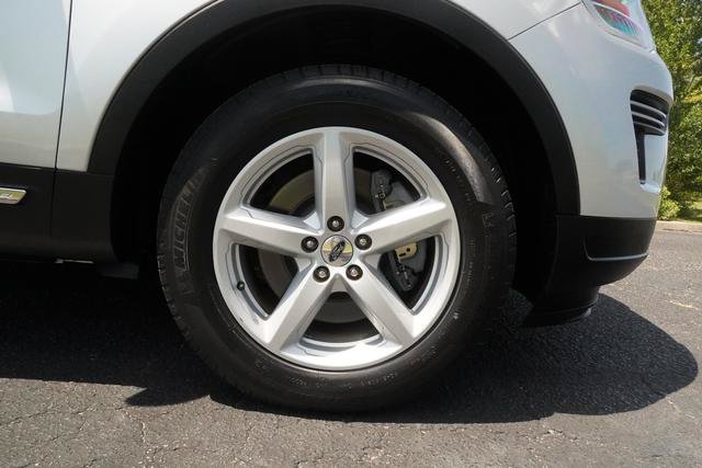 Used 2019 Ford Explorer XLT FWD image 37