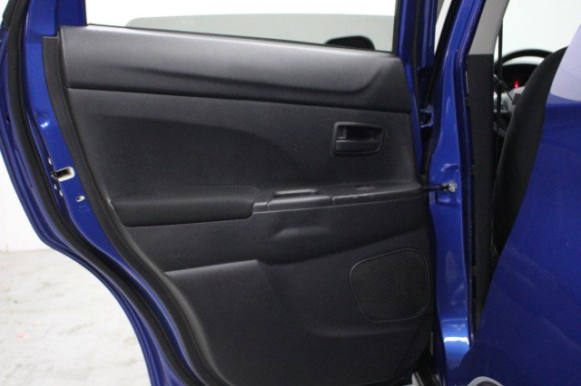 Used 2015 Mitsubishi Outlander Sport ES image 28