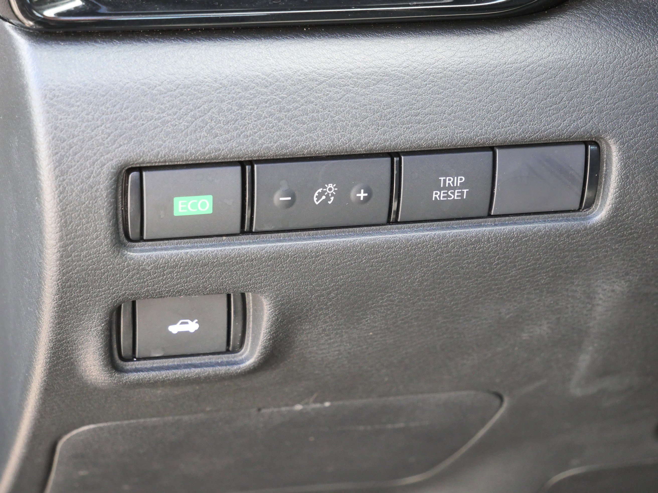 Used 2024 Nissan Sentra SV w/ All-Weather Package FWD image 21
