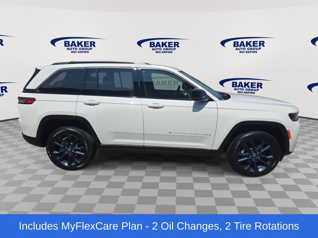 New 2026 Jeep Grand Cherokee Limited AWD/4WD image 2