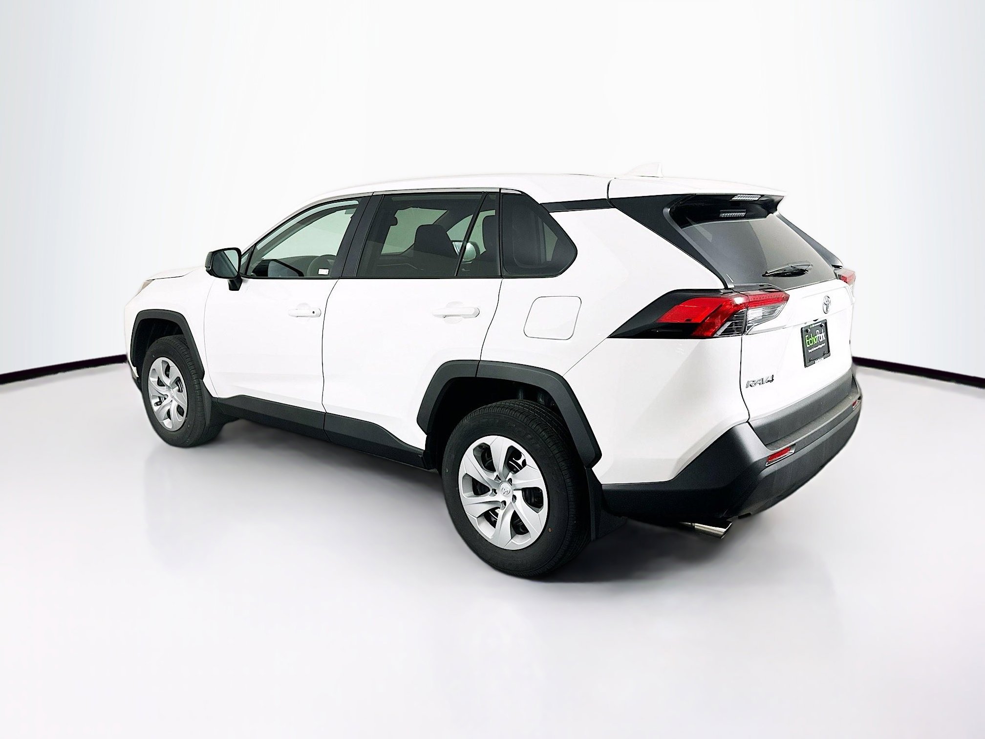 Used 2025 Toyota RAV4 LE image 5
