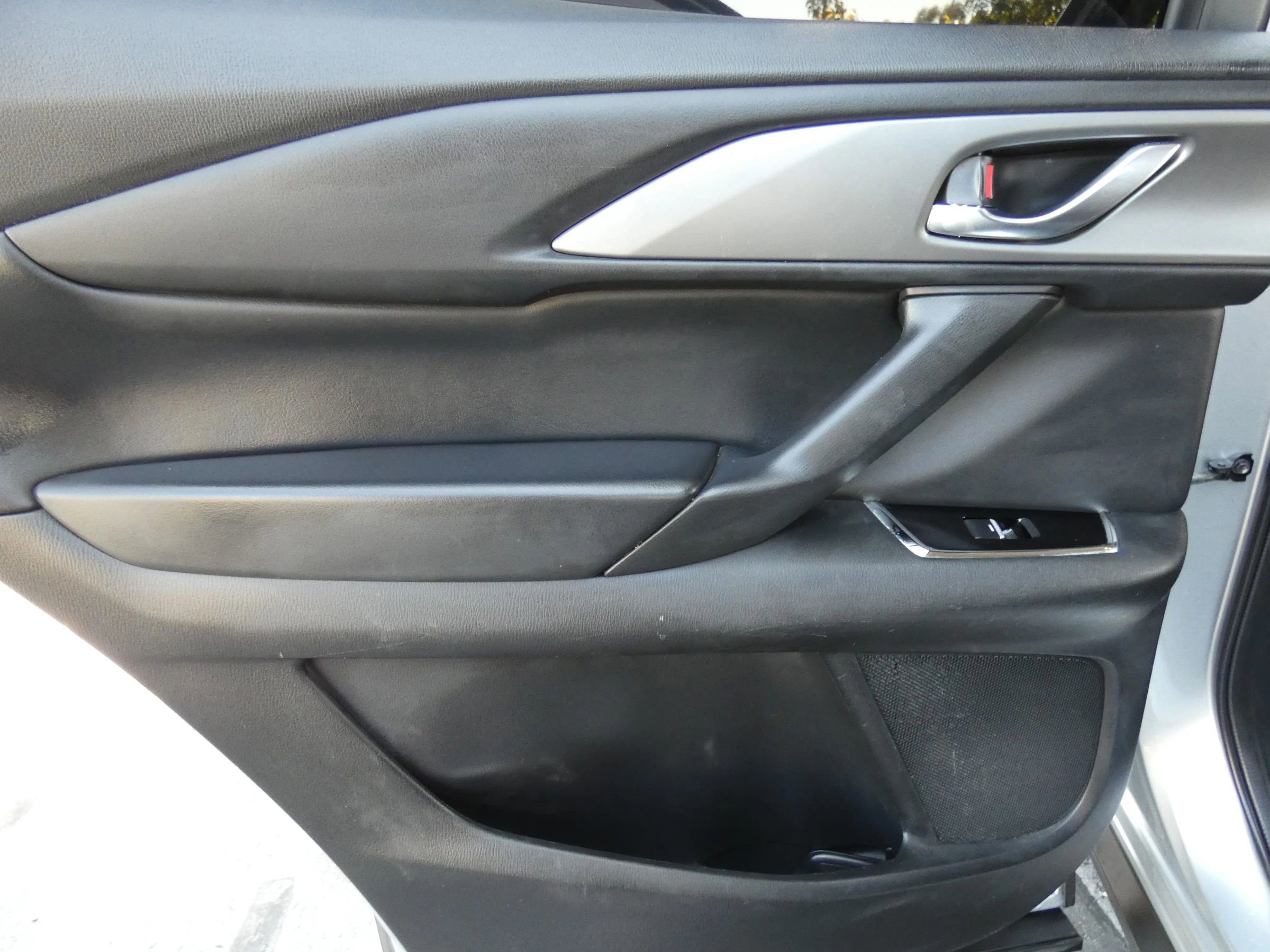 Used 2019 MAZDA CX-9 Touring image 39