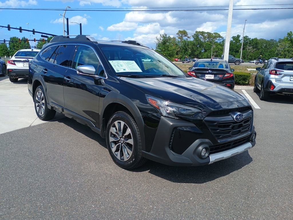 Certified 2023 Subaru Outback Touring AWD/4WD image 3
