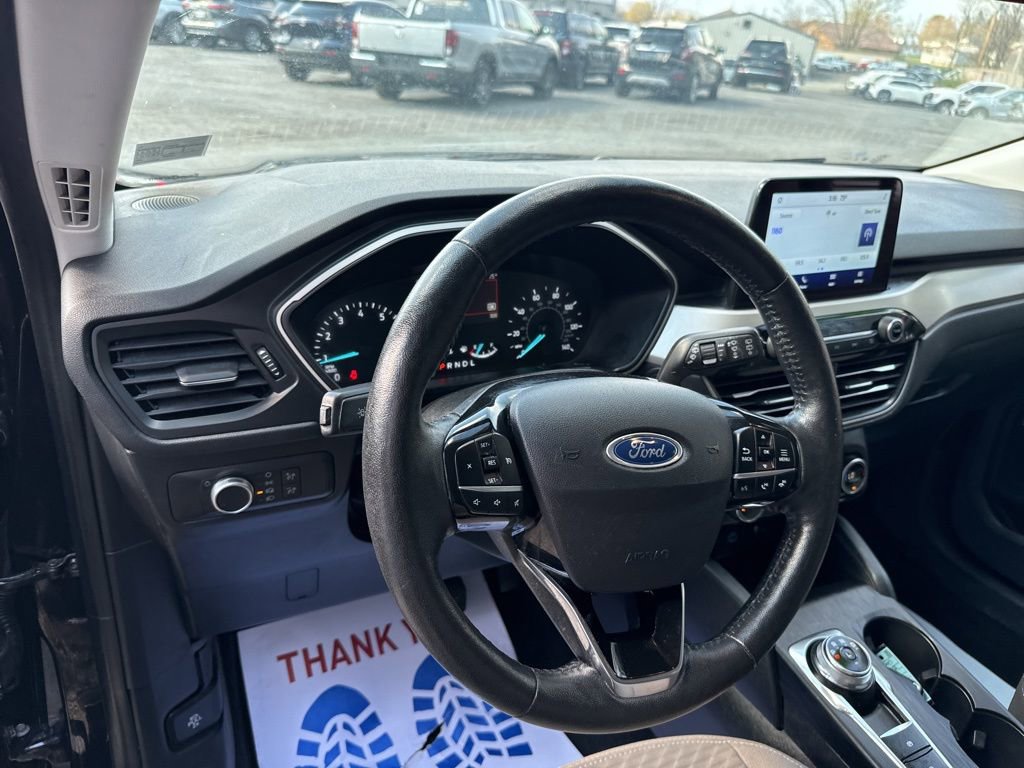 Used 2021 Ford Escape SE w/ Cold Weather Package AWD/4WD image 15