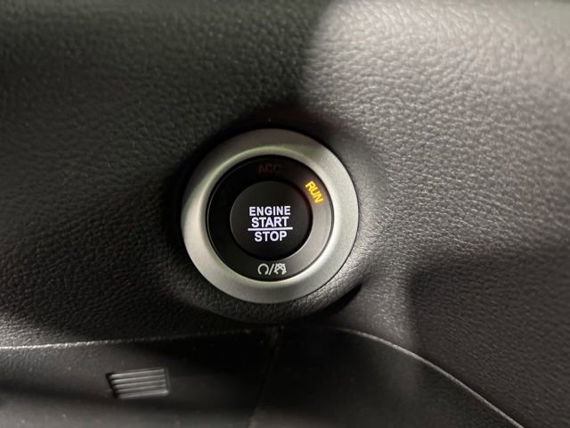 New 2026 Chrysler Pacifica Select image 21