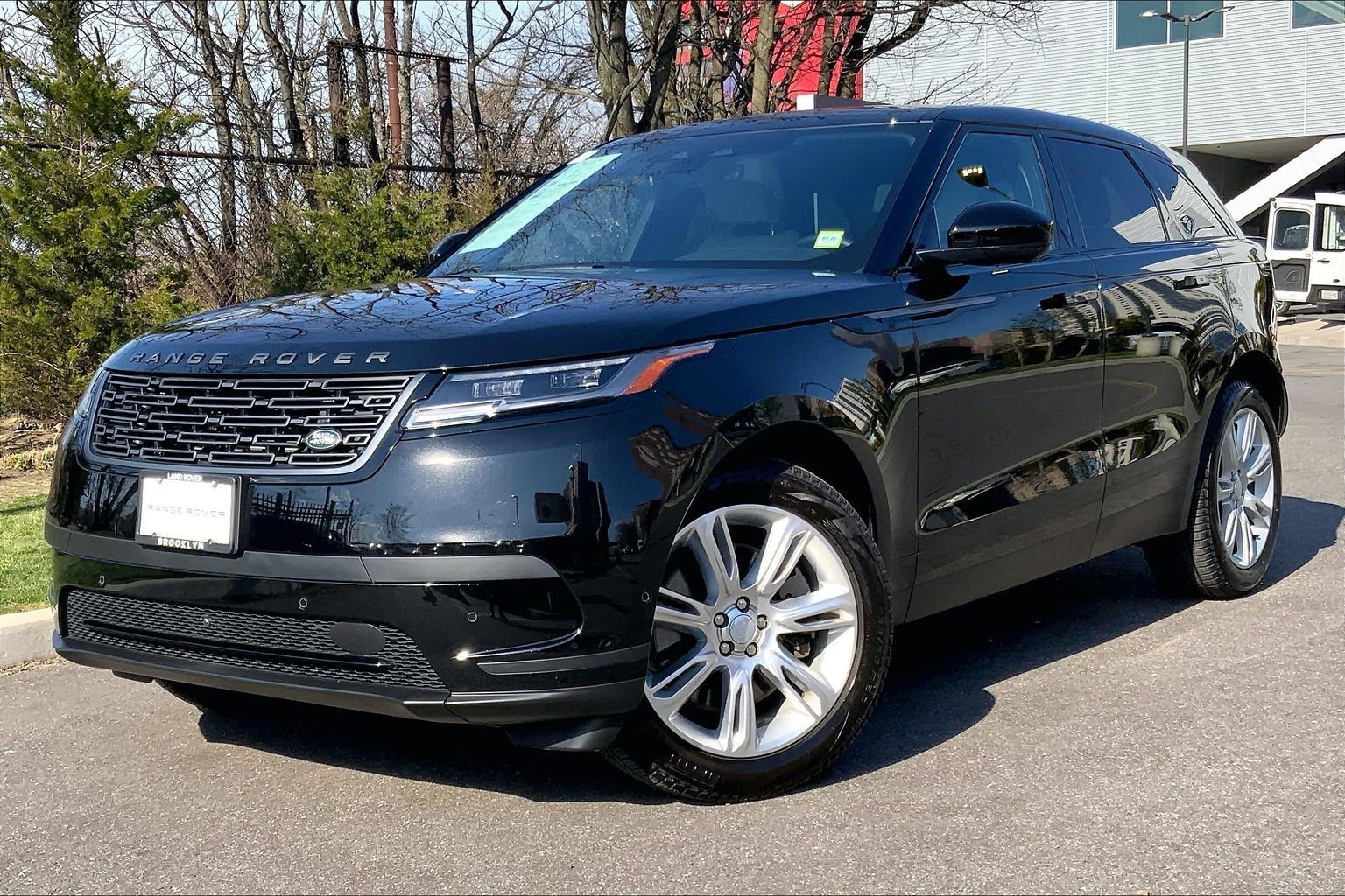 Used 2026 Land Rover Range Rover Velar S AWD/4WD image 1