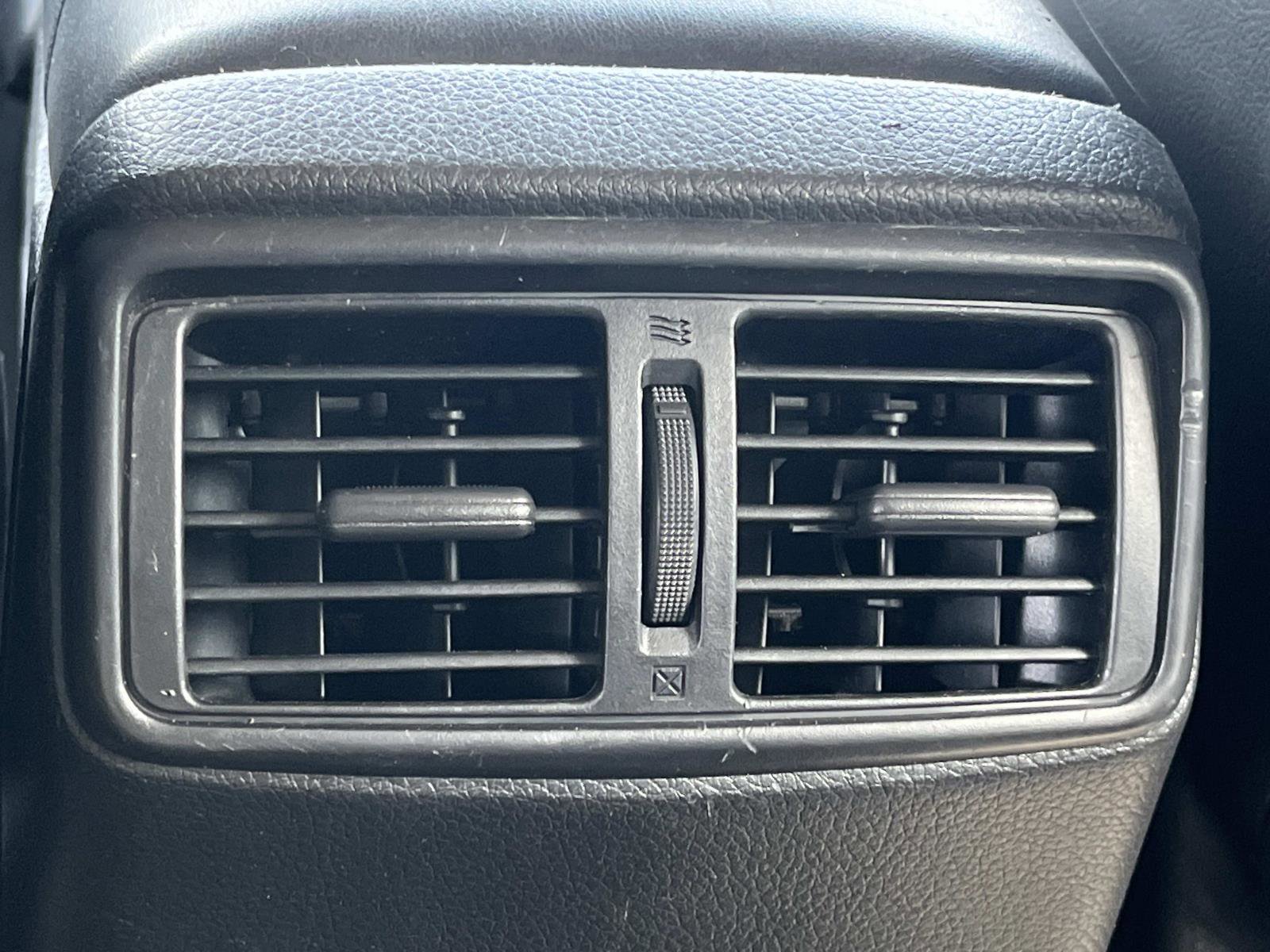 Used 2021 Nissan Rogue Sport SL image 15