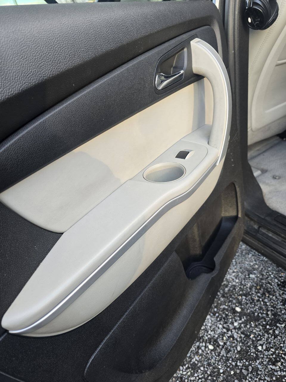 Used 2012 GMC Acadia SLT AWD/4WD image 19
