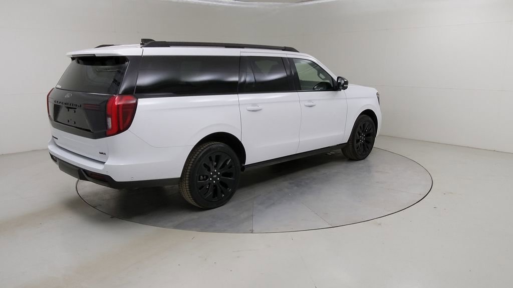 Certified 2025 Ford Expedition Max Platinum w/ Stealth Appearance Package AWD/4WD image 15