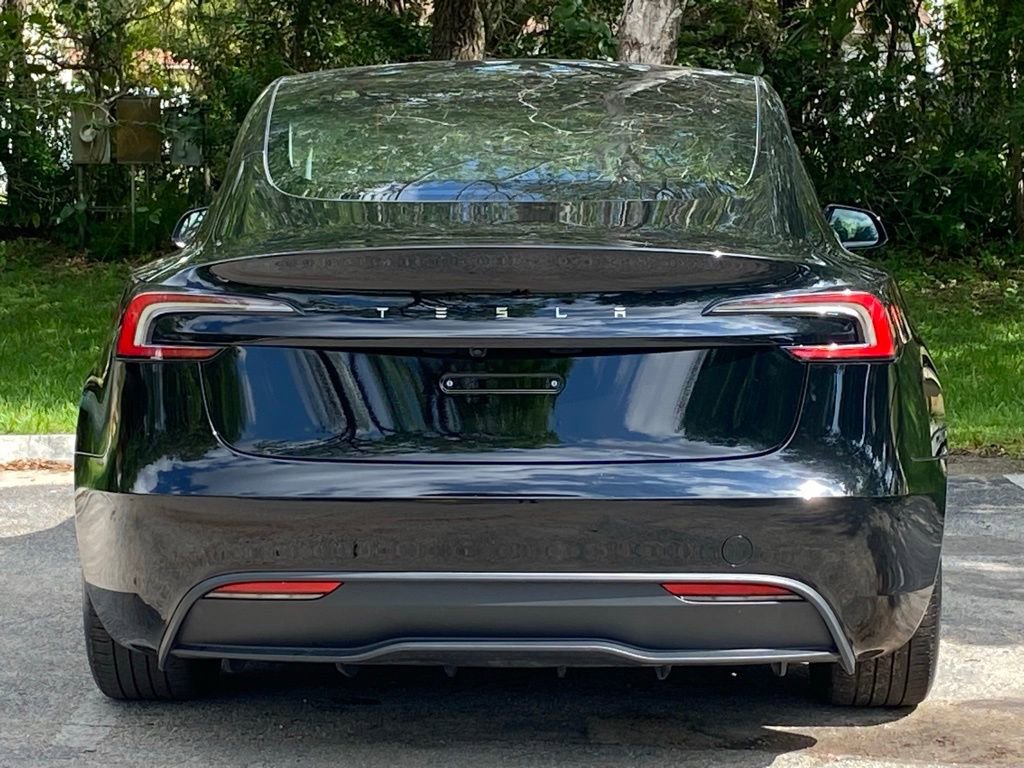 Used 2024 Tesla Model 3 Standard Range RWD image 9