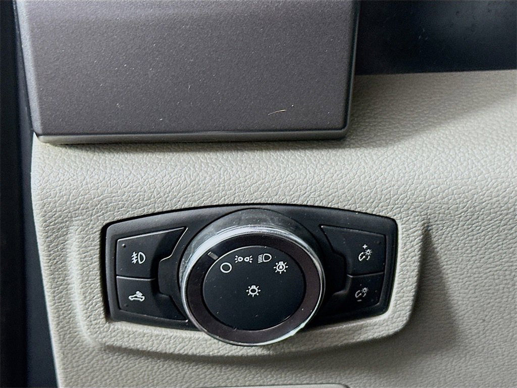 Used 2019 Ford F150 XLT w/ Equipment Group 302A Luxury image 10