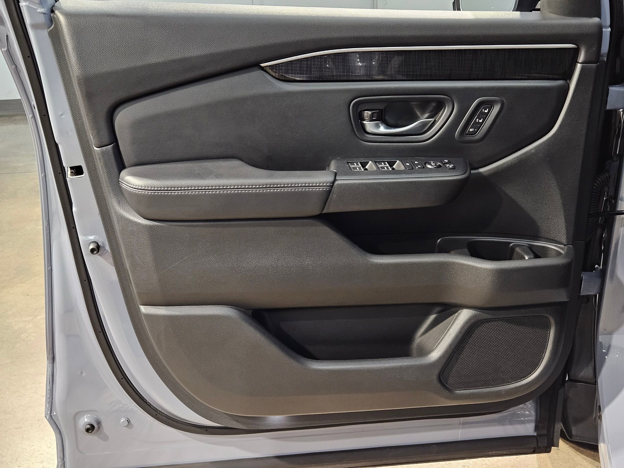 Used 2024 Honda Pilot Elite image 20