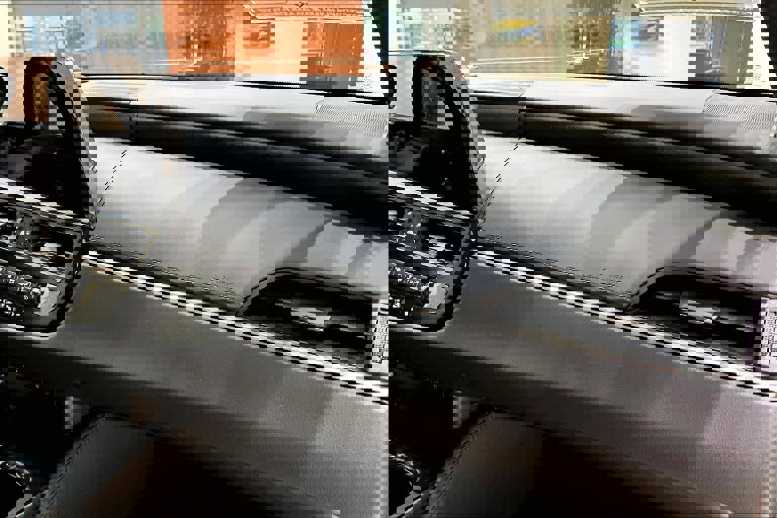 Used 2024 Lexus ES 350 w/ Premium Package image 17