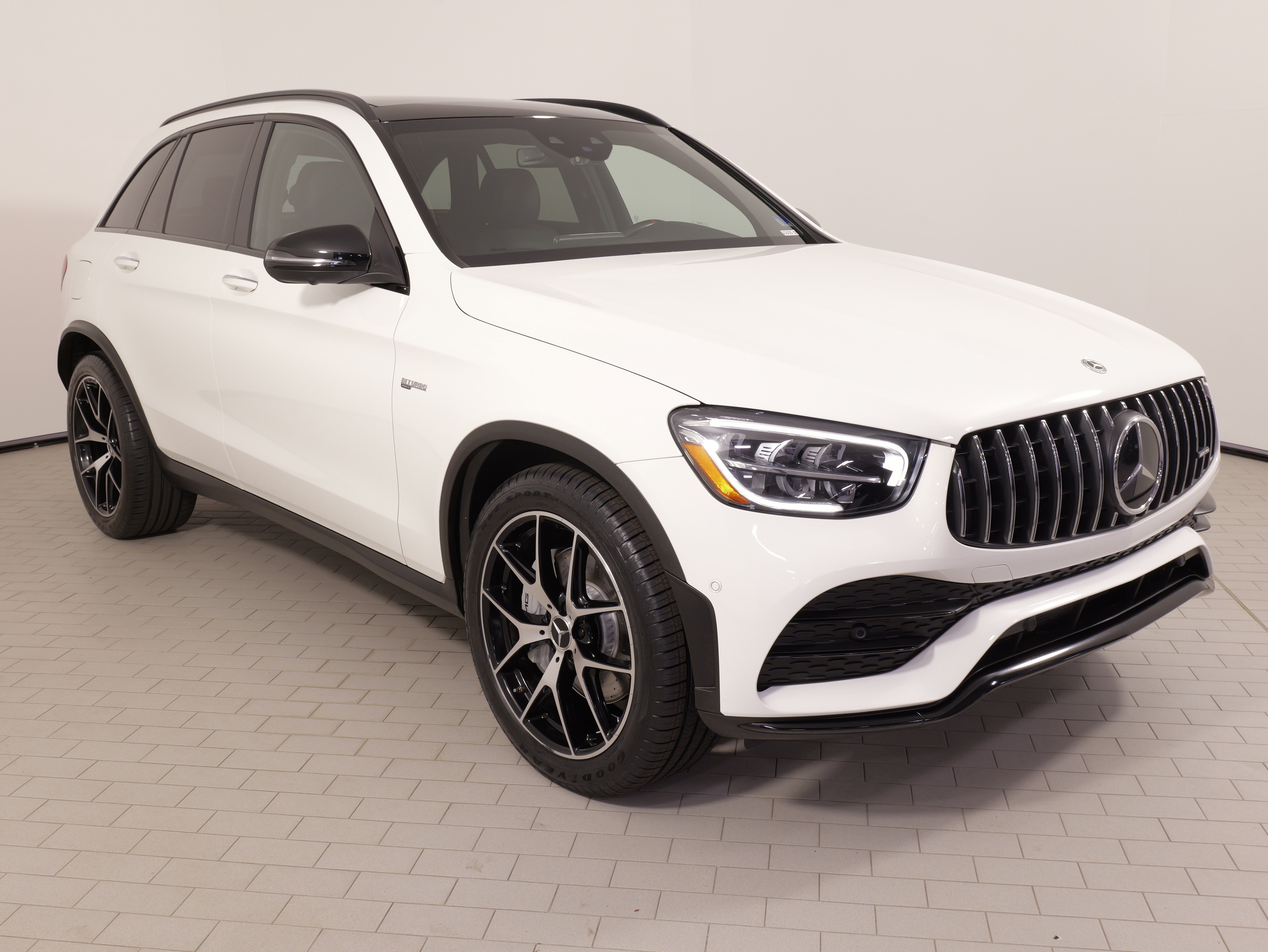 Used 2022 Mercedes-Benz GLC 43 AMG 4MATIC image 6