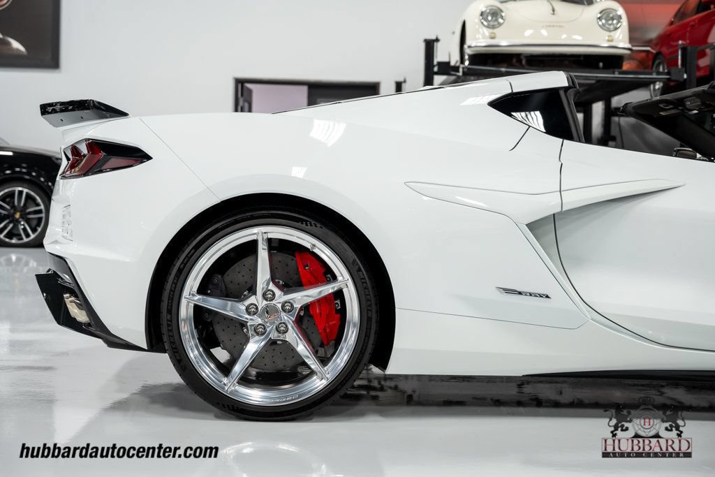Used 2024 Chevrolet Corvette E-Ray w/ Chrome Exterior Badge Package AWD/4WD image 40