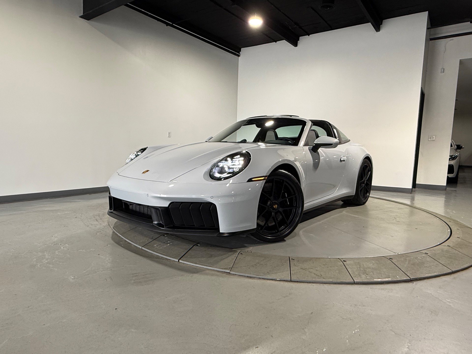 Used 2026 Porsche 911 Targa 4 GTS AWD/4WD image 4