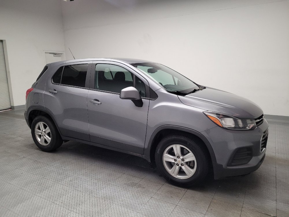 Used 2020 Chevrolet Trax LS w/ Tint and Cruise Package FWD image 11