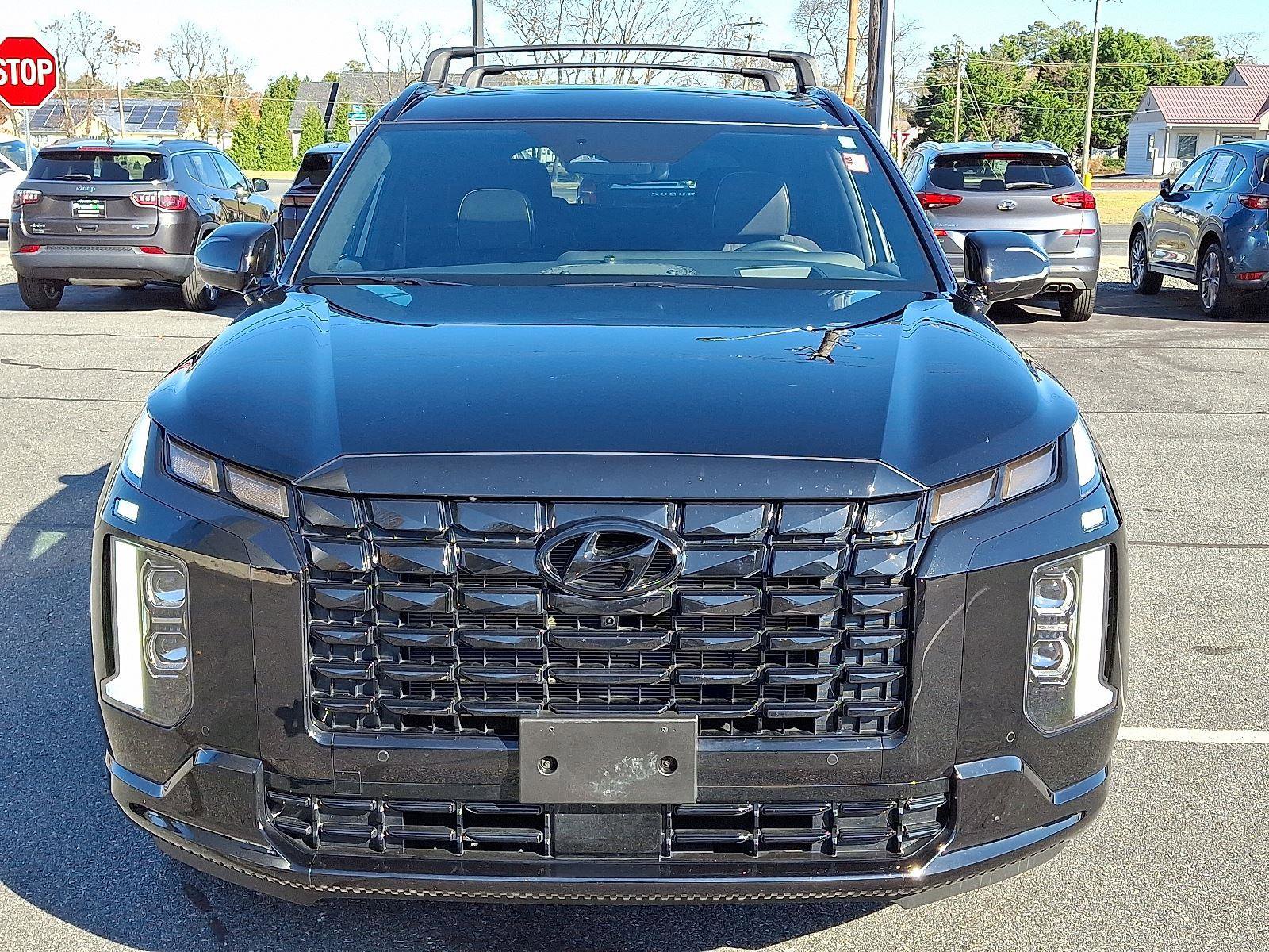 Used 2025 Hyundai Palisade Calligraphy image 2