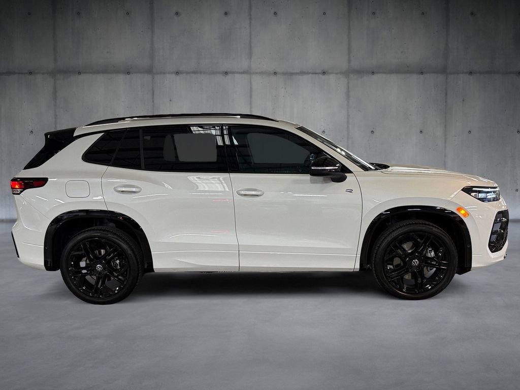 New 2026 Volkswagen Tiguan SE R-Line AWD/4WD image 6