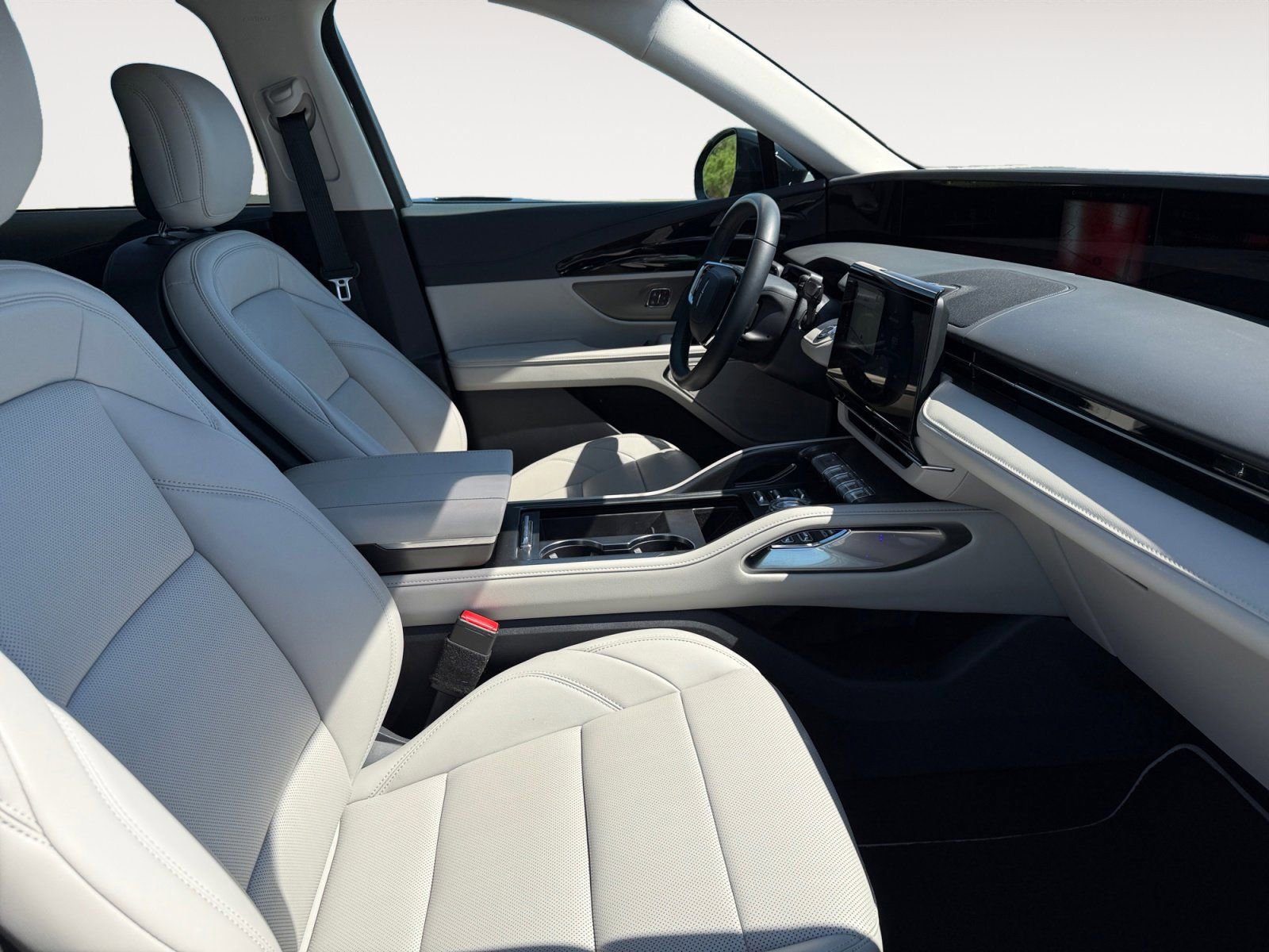 New 2026 Lincoln Nautilus Premier image 15