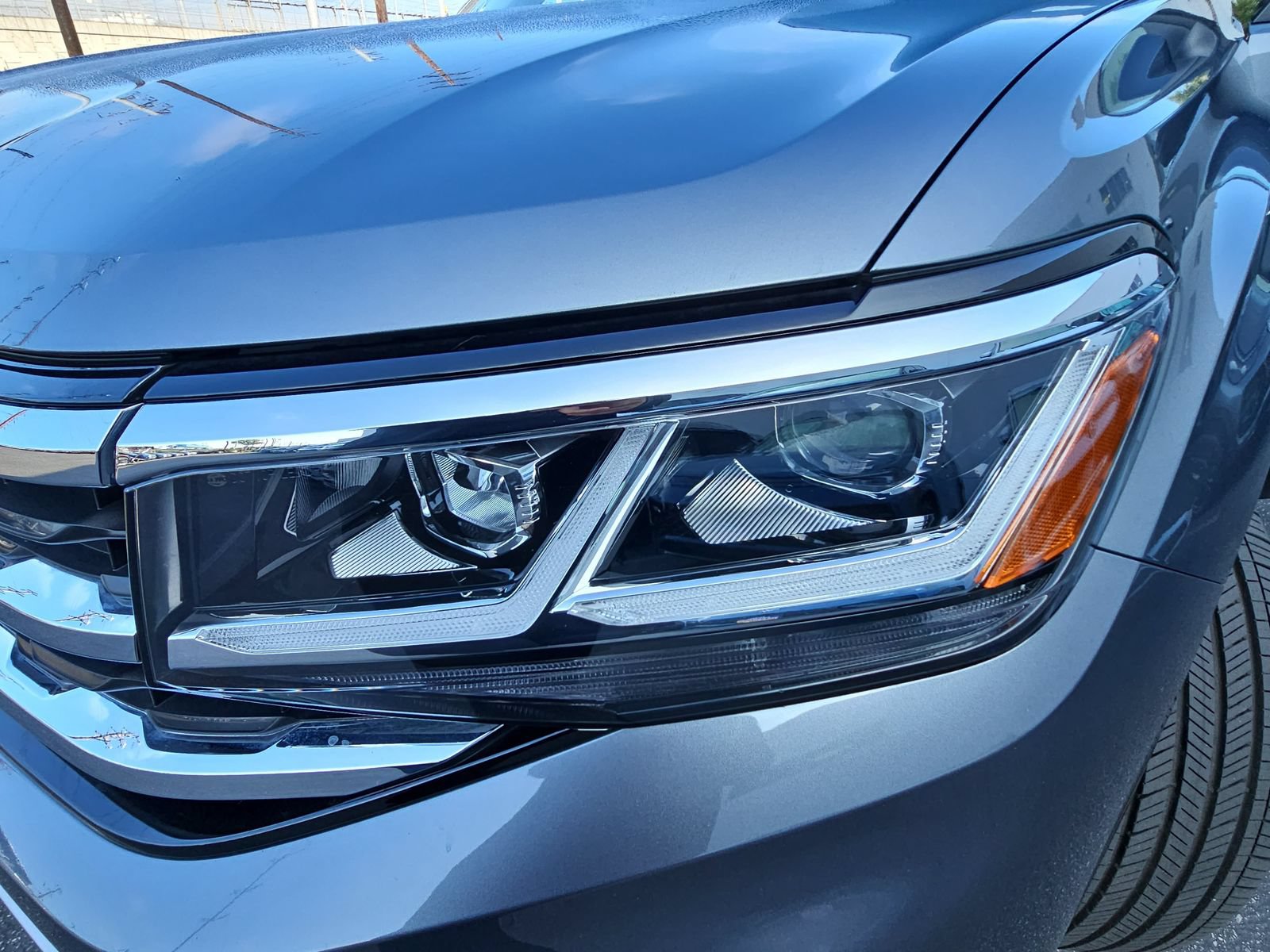 Used 2023 Volkswagen Atlas Cross Sport SE w/ Panoramic Sunroof Package FWD image 28
