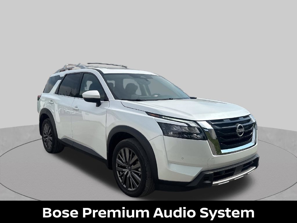 Certified 2025 Nissan Pathfinder SL w/ SL Premium Package AWD/4WD image 10