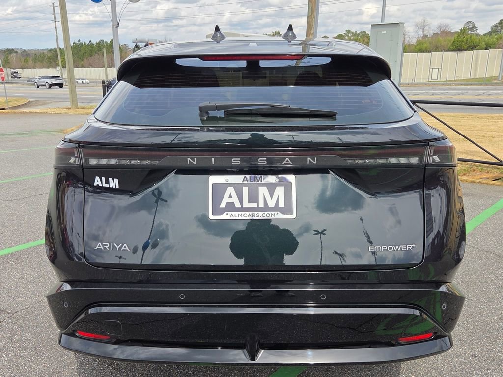 Used 2023 Nissan Ariya FWD image 11