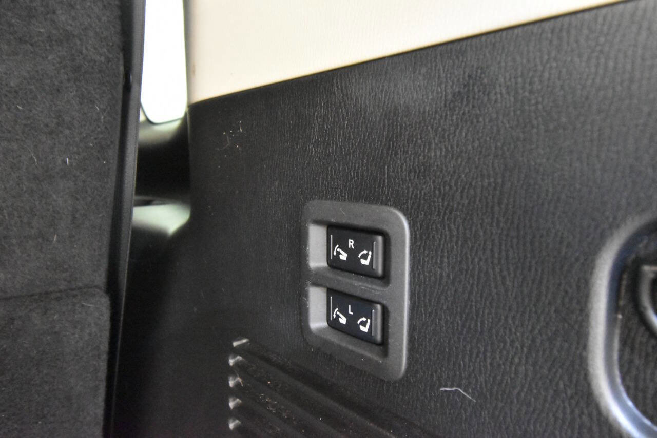 Used 2022 Nissan Armada Platinum w/ Captain's Chairs Package image 36